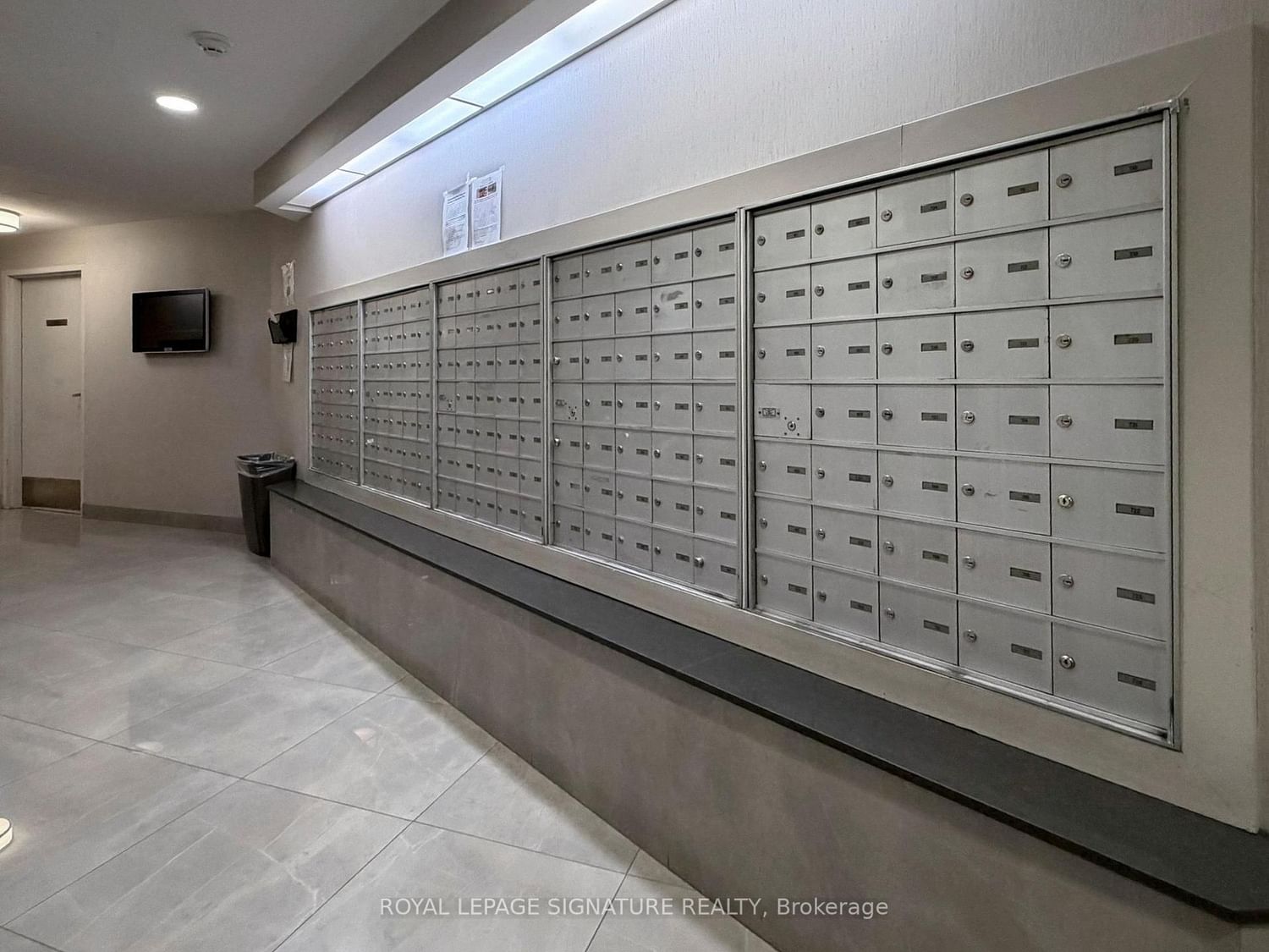 6 Humberline Drive, Unit 303 - Photo 31