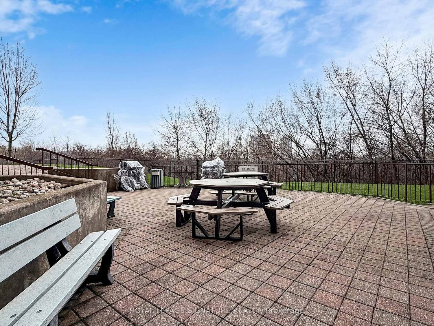 6 Humberline Drive, Unit 303 - Photo 34