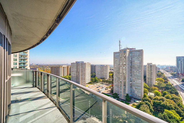 2002 - 60 Absolute Avenue