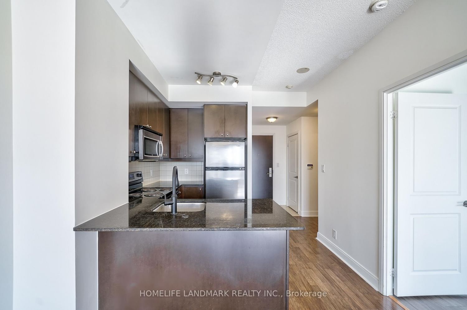 60 Absolute Avenue, Unit 2002 - Photo 10