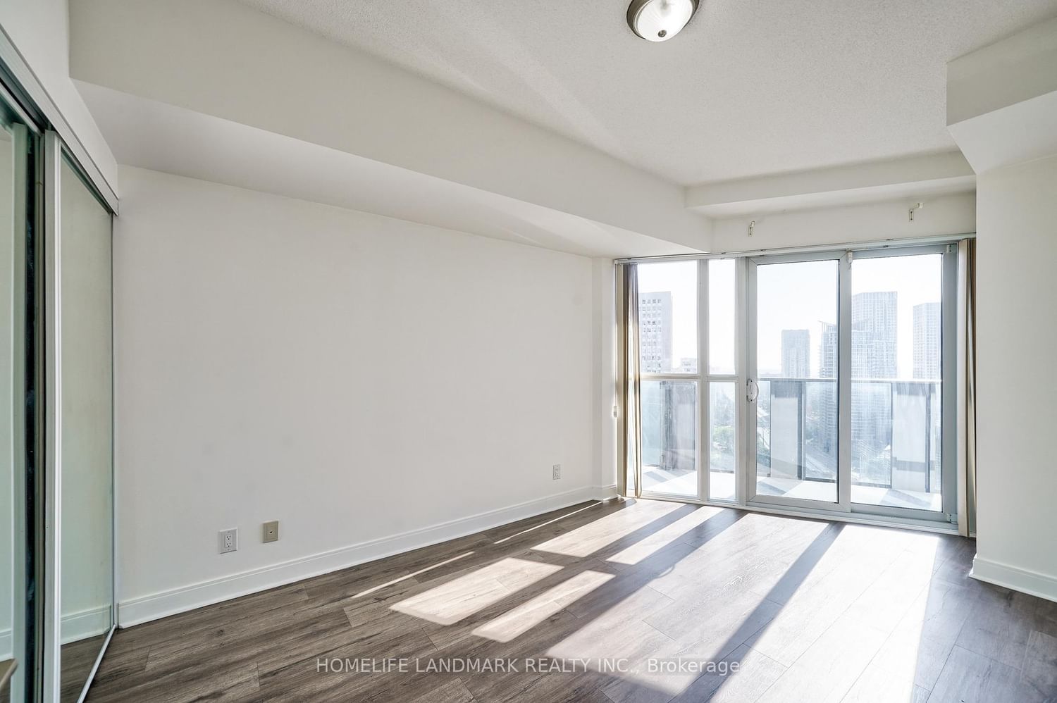 60 Absolute Avenue, Unit 2002 - Photo 17