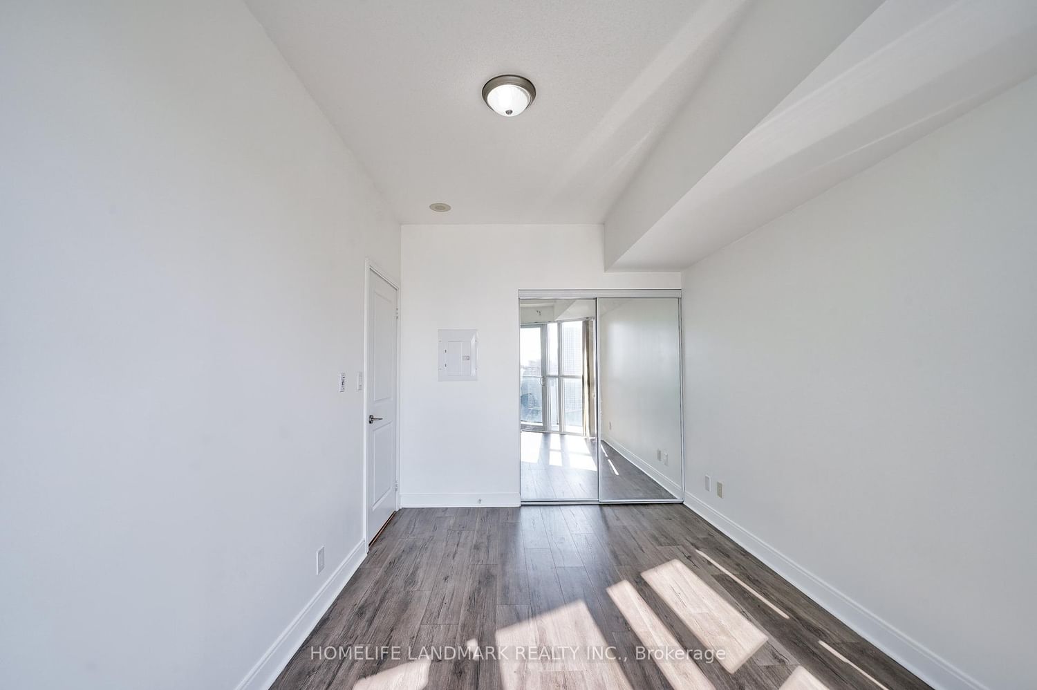 60 Absolute Avenue, Unit 2002 - Photo 20