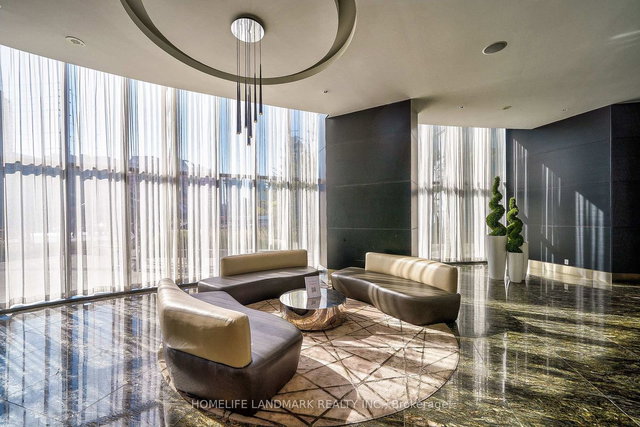 2002 - 60 Absolute Avenue