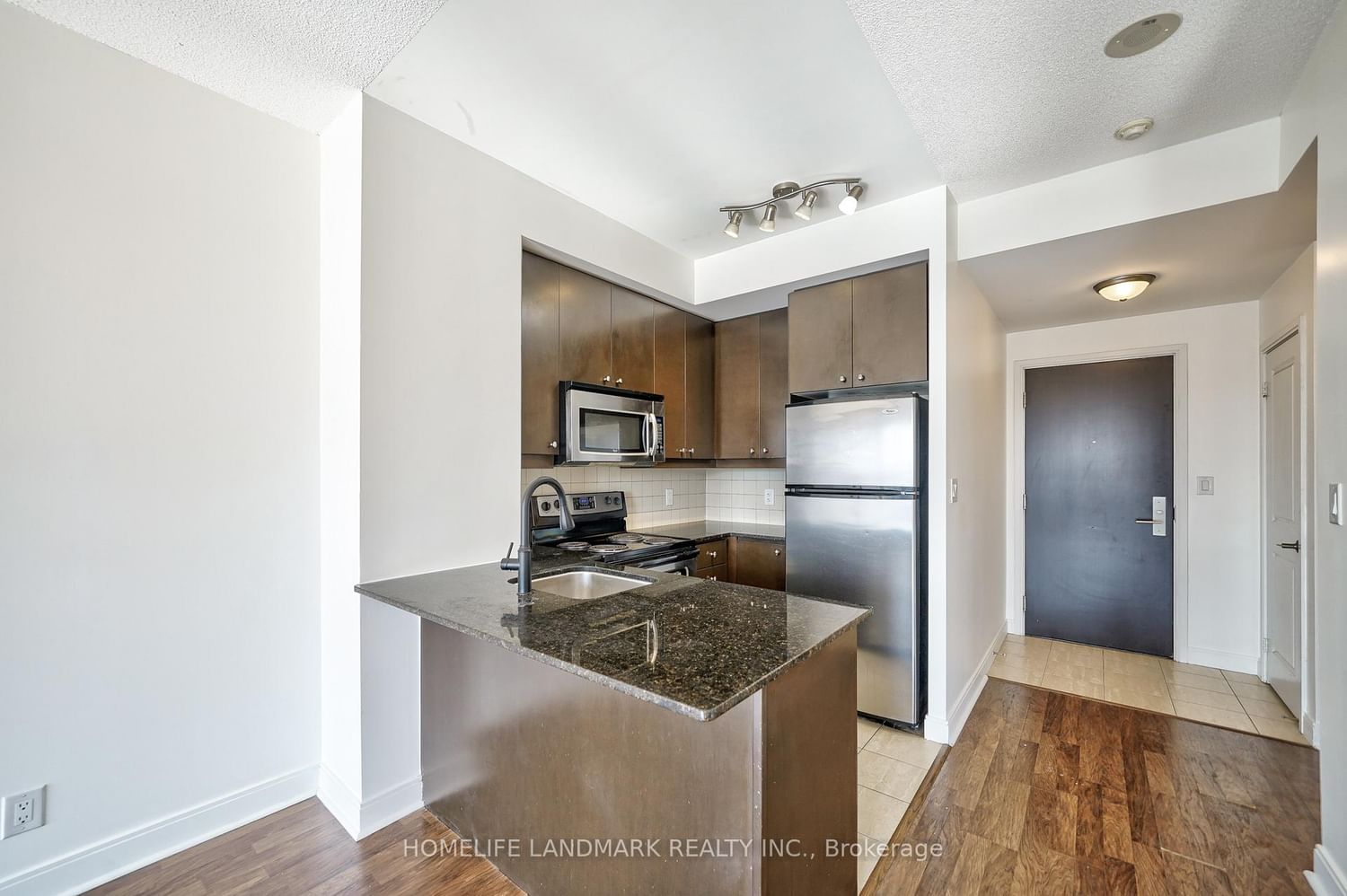 60 Absolute Avenue, Unit 2002 - Photo 9