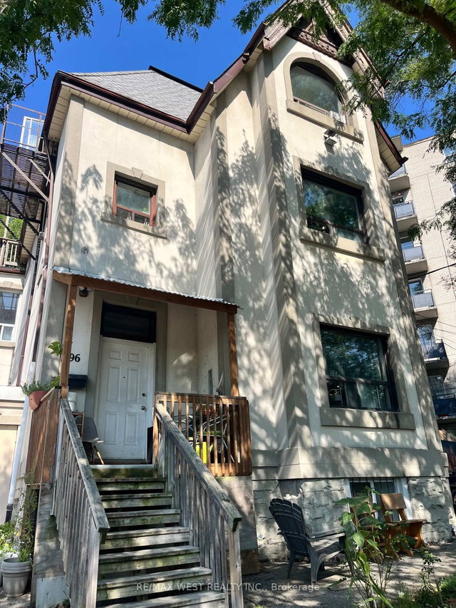 2 - 96 Springhurst Avenue