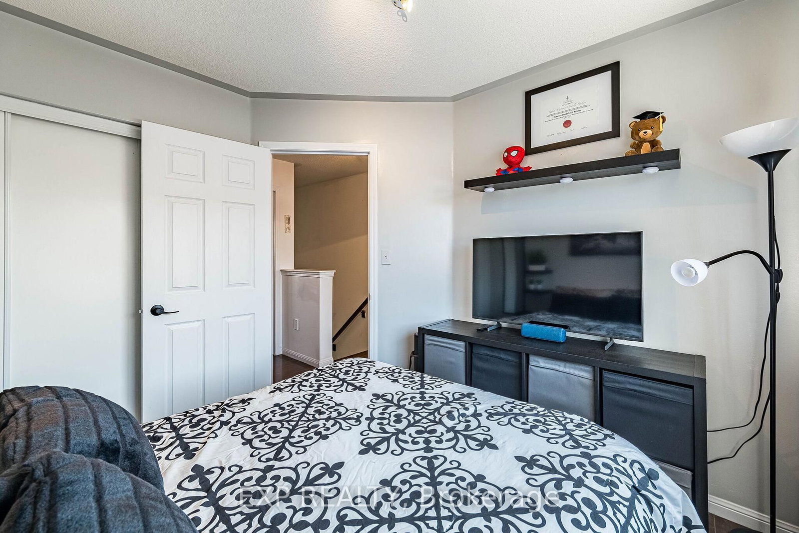 Semi-Detached House for sale at 53 Sweetwood Circle, Brampton, Ontario, L7A 2X7 - Fletcher's Meadow - MLS: W13006352