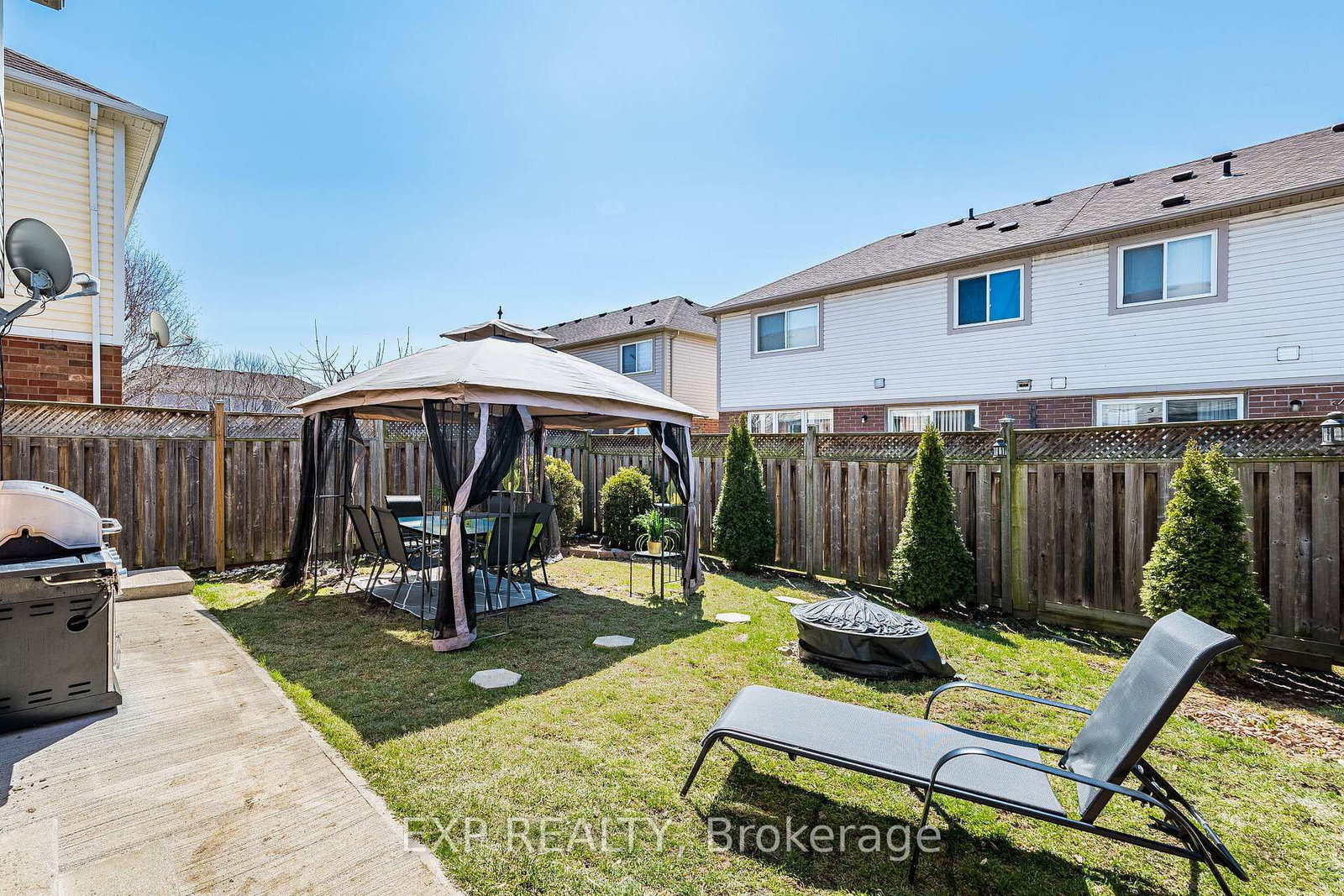 Semi-Detached House for sale at 53 Sweetwood Circle, Brampton, Ontario, L7A 2X7 - Fletcher's Meadow - MLS: W13006352