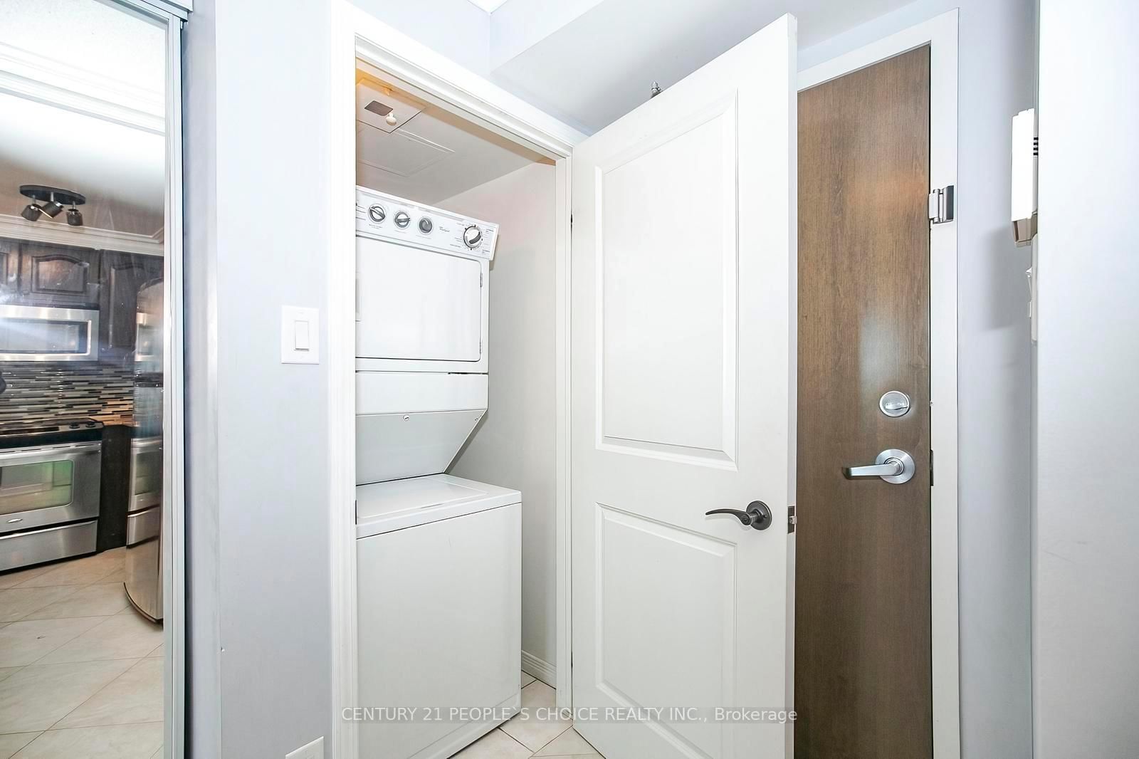 9 George Street, Unit 1512 - Photo 20