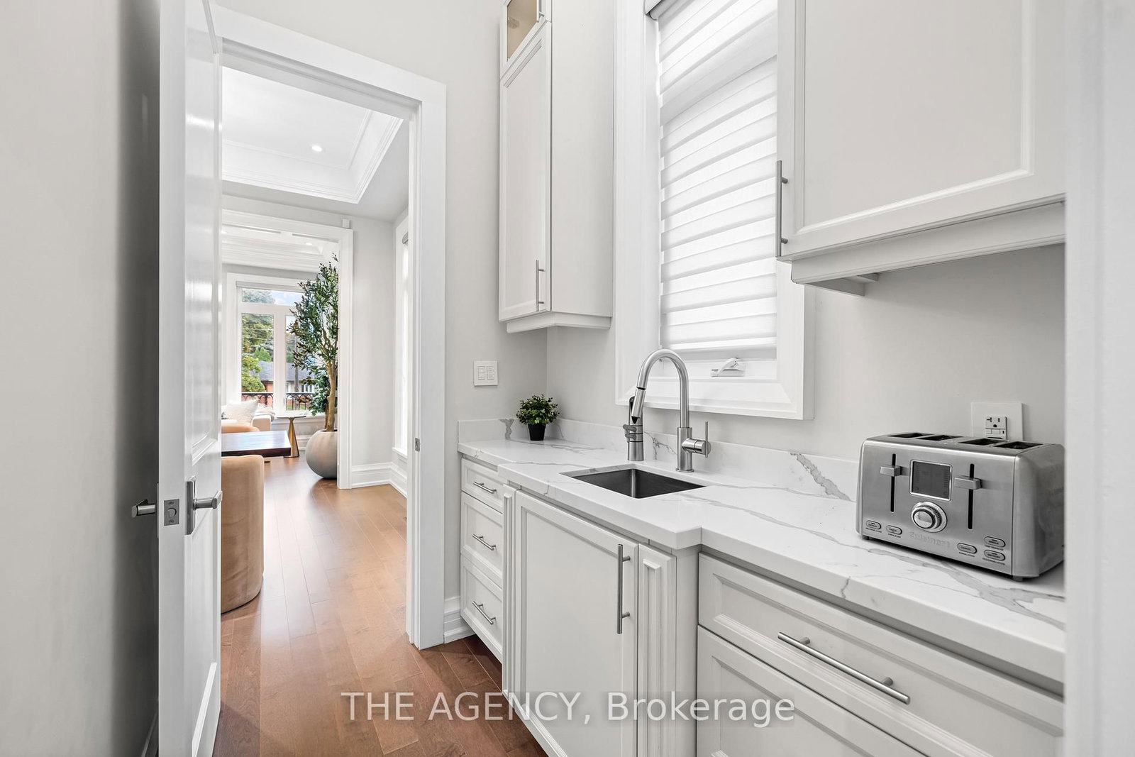 Detached House for sale at 11 Burrows Avenue, Toronto, Ontario, M9B 4W8 - Islington-City Centre West - MLS: W13006670