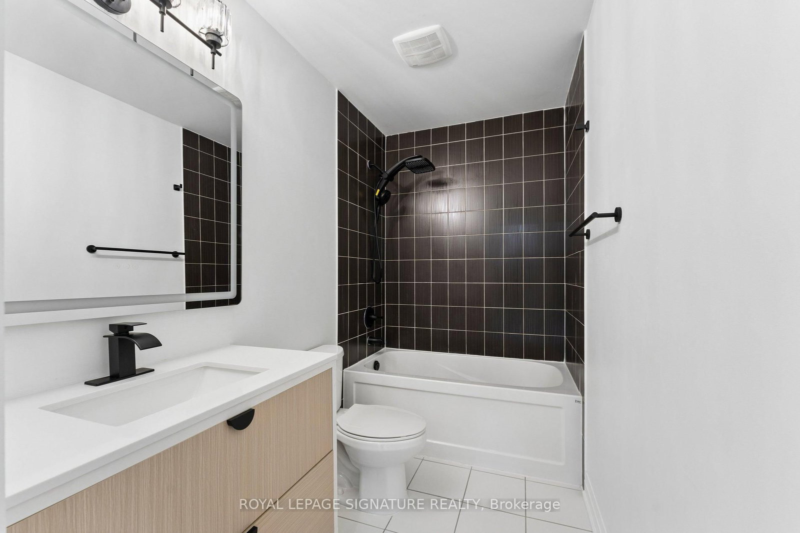 122 Baycliffe Crescent - Photo 30