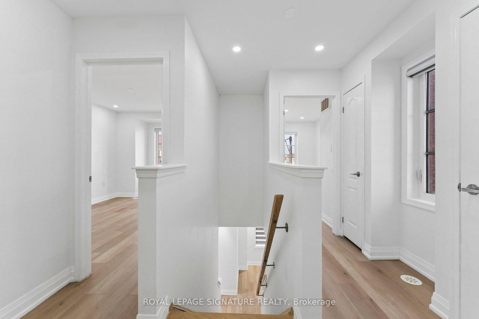 122 Baycliffe Crescent - Photo 34