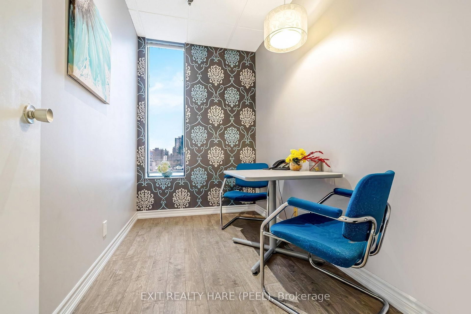 134 Queen Street E - Photo 12