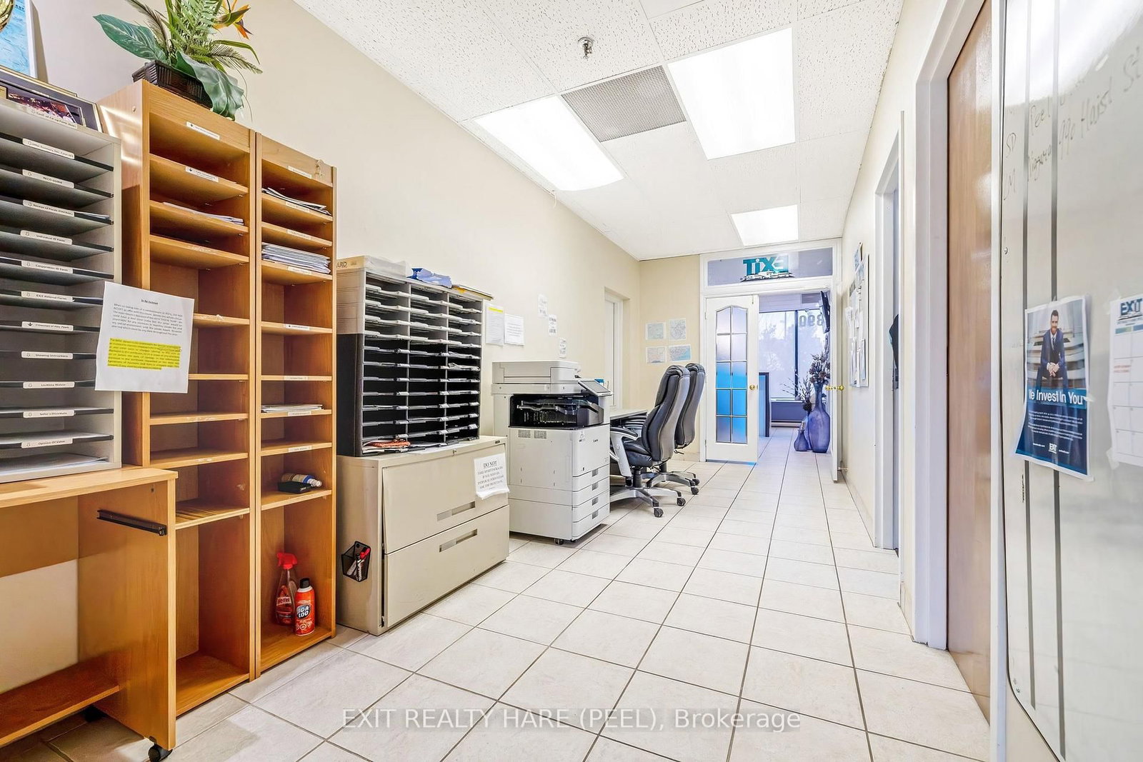 134 Queen Street E - Photo 14