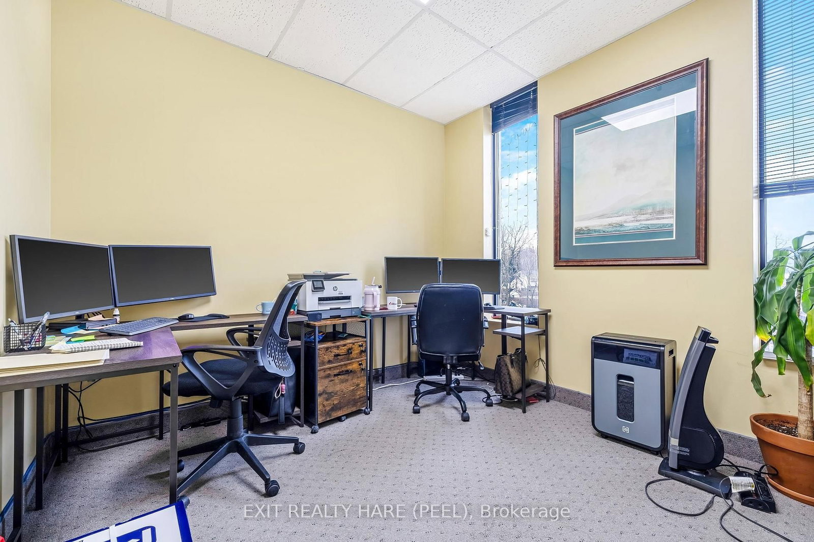 134 Queen Street E - Photo 18