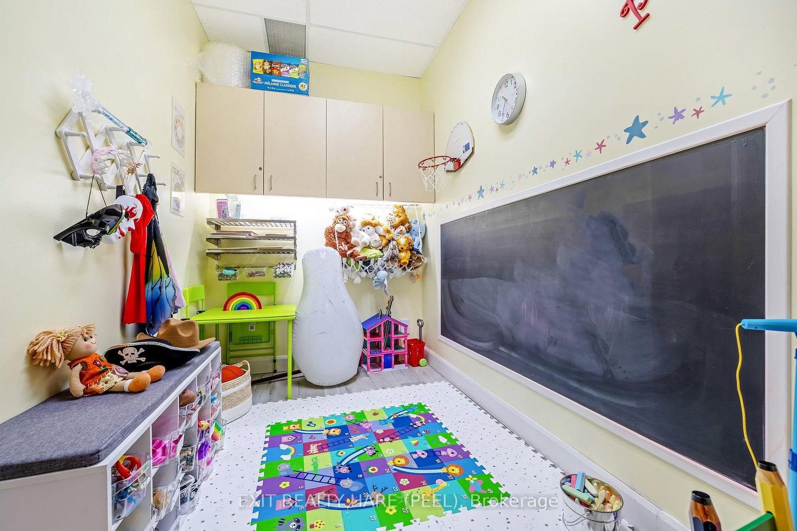 134 Queen Street E - Photo 22