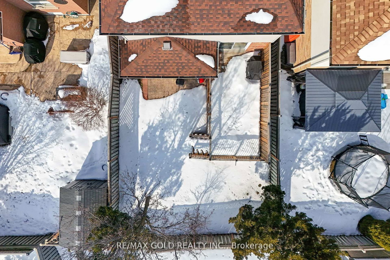 Detached House for sale at 18 Russell Street, Halton Hills, Ontario, L7G 5Y7 - Georgetown - MLS: W13006792