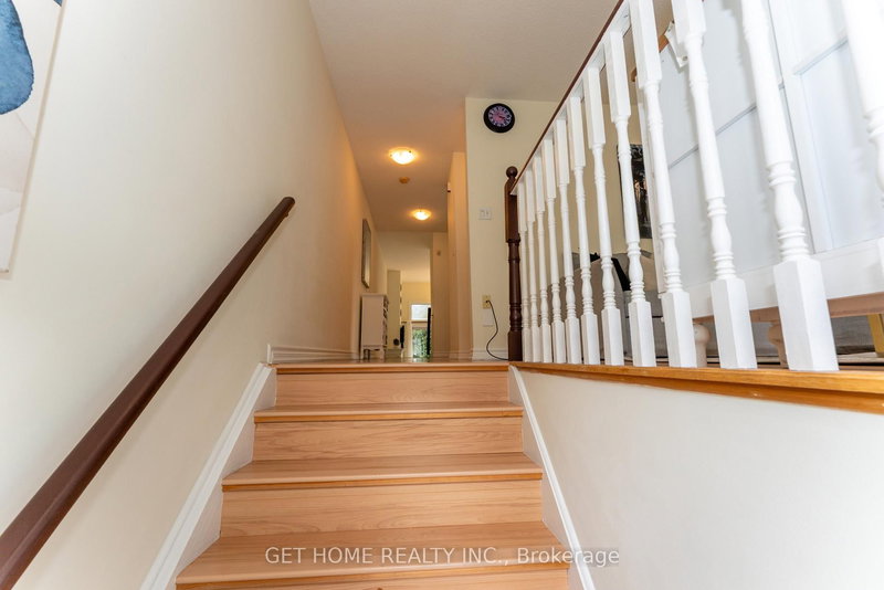 25 - 840 Dundas St W, Mississauga, L5C 1C2 | Image 3