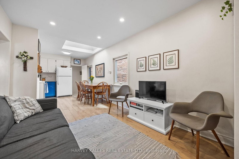 231 Bicknell Ave, Toronto, M6M 4H2 | Image 3