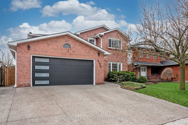 2152 Heidi Ave, Burlington, L7M 3X2 | Image 2