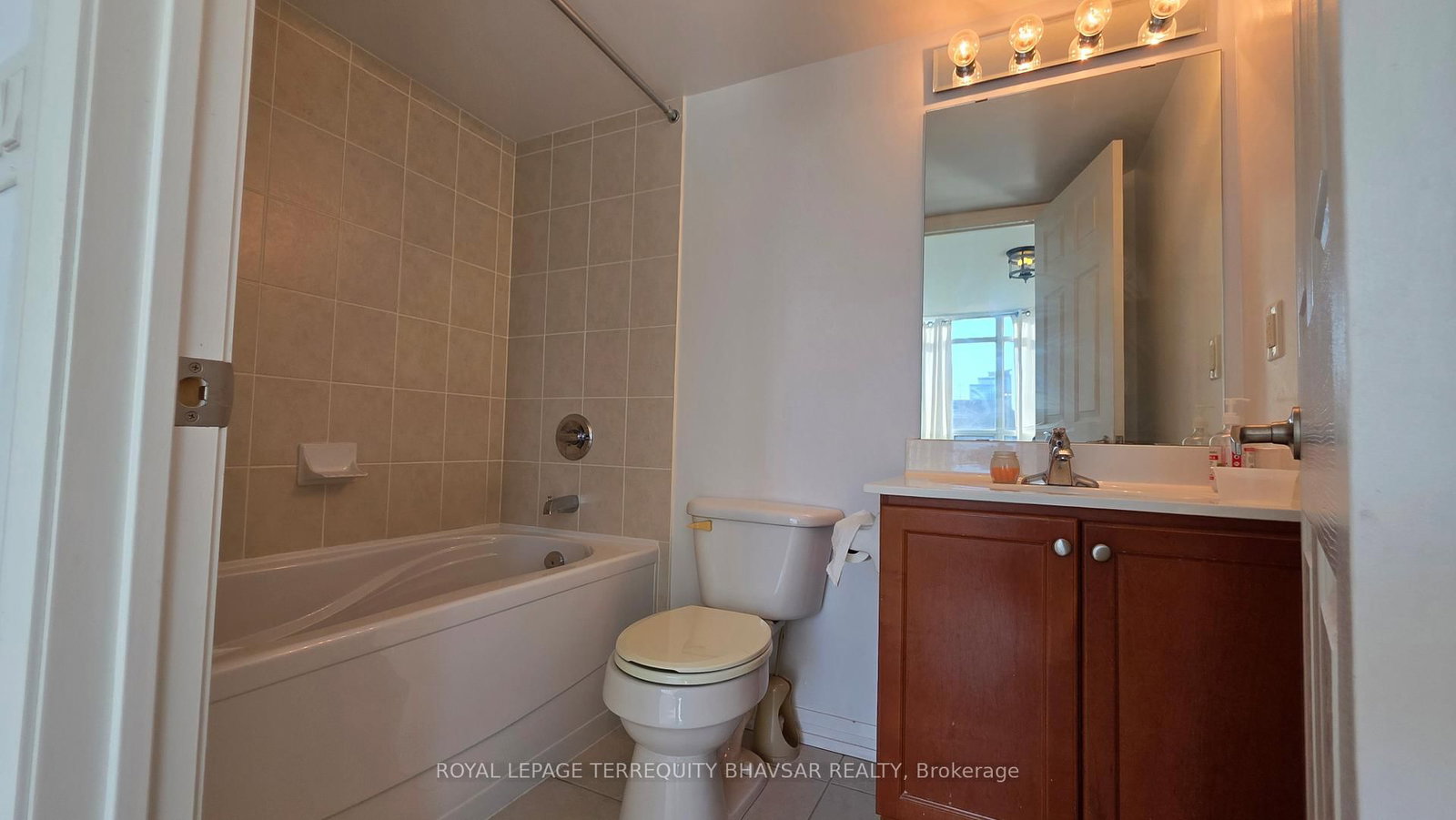 220 Forum Drive, Unit 304 - Photo 29