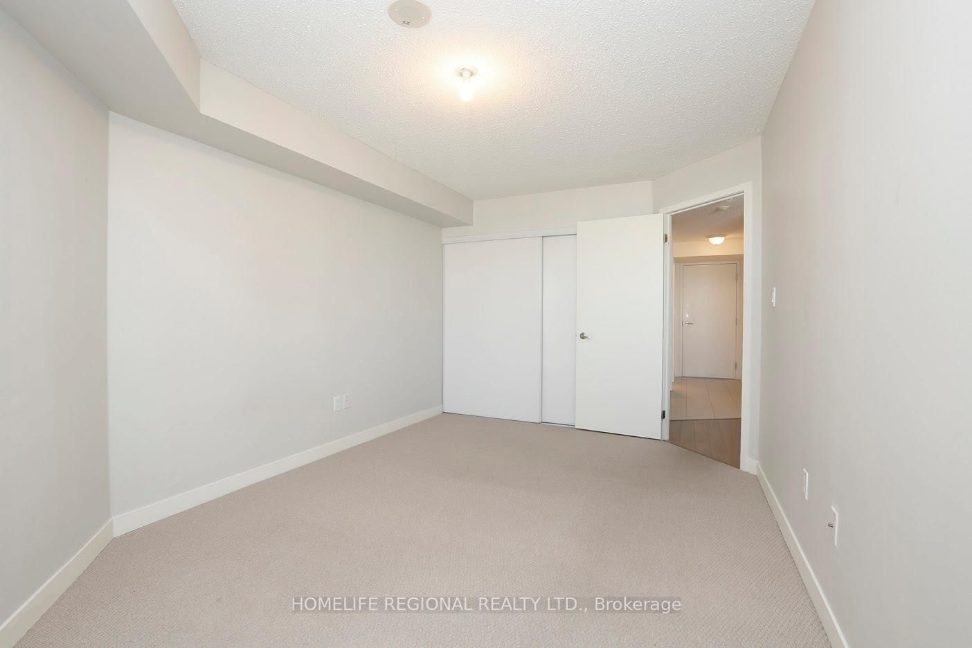 816 Lansdowne Avenue, Unit 1015 - Photo 10