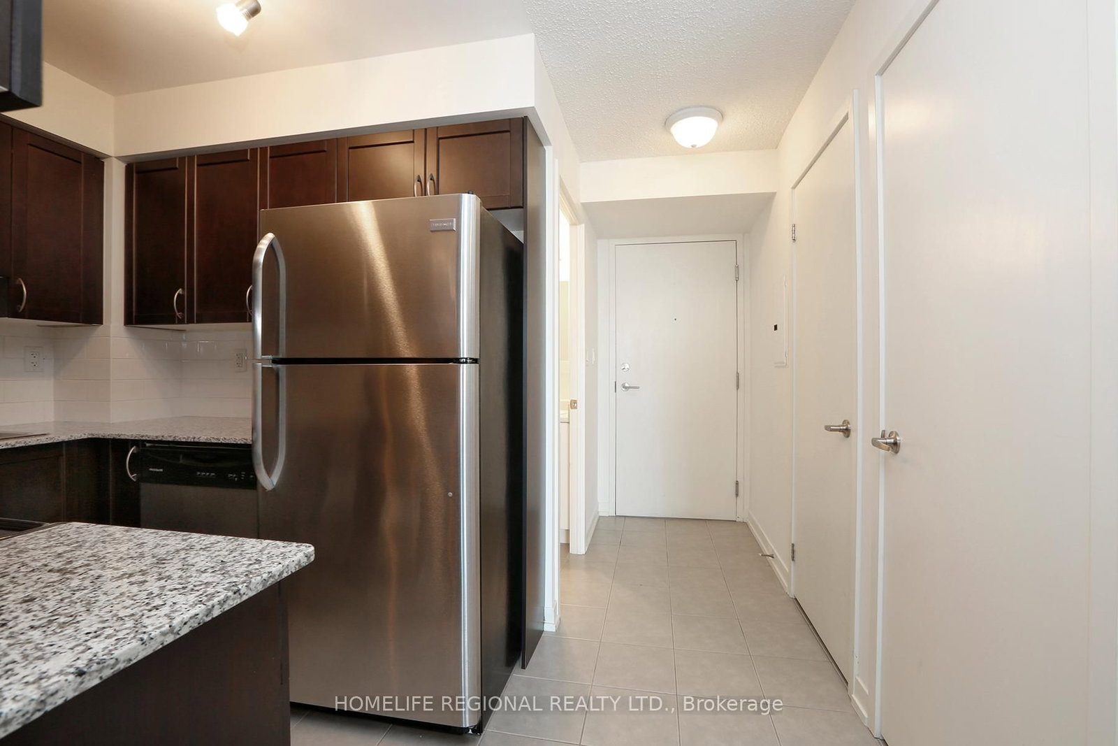 816 Lansdowne Avenue, Unit 1015 - Photo 3