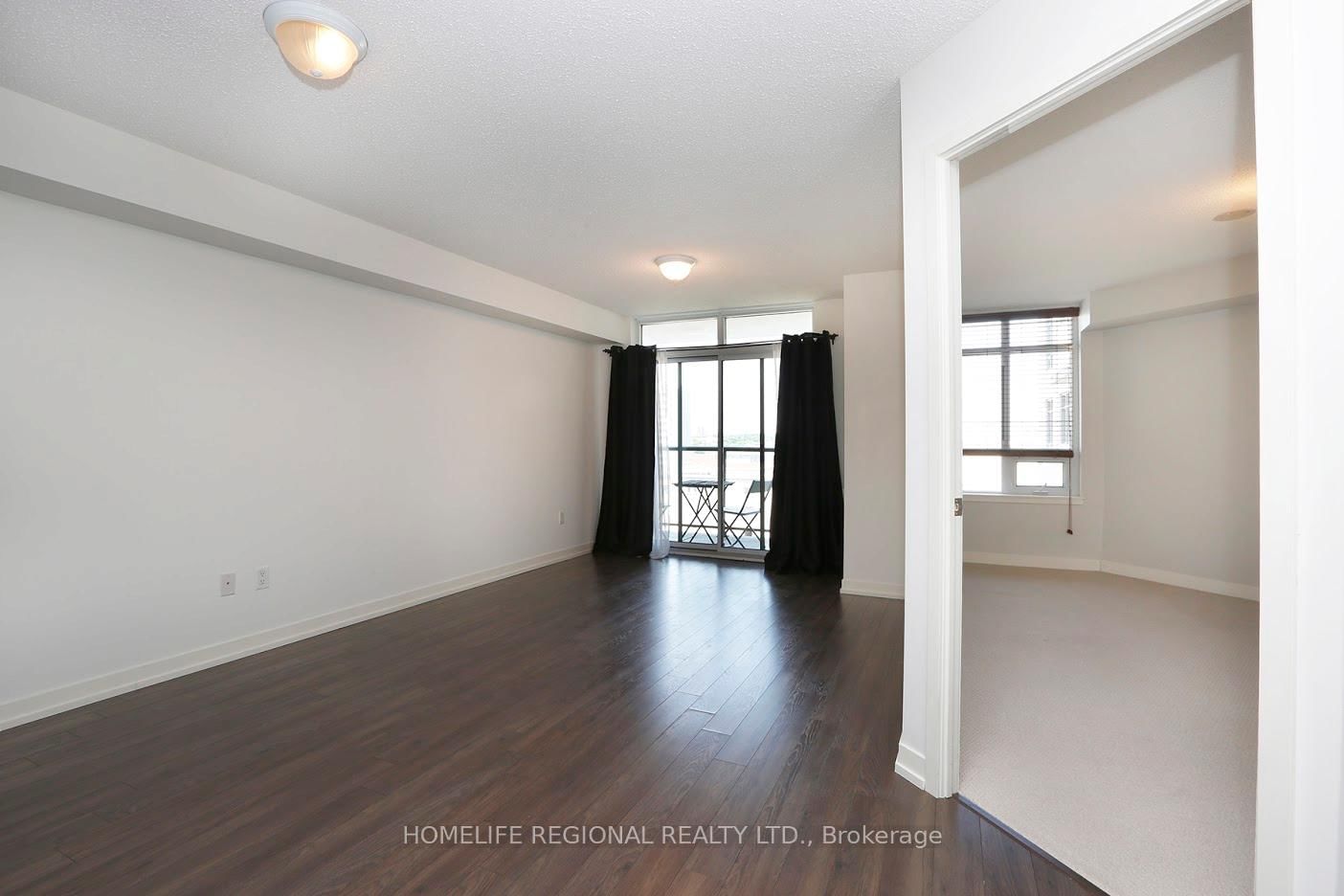 816 Lansdowne Avenue, Unit 1015 - Photo 5