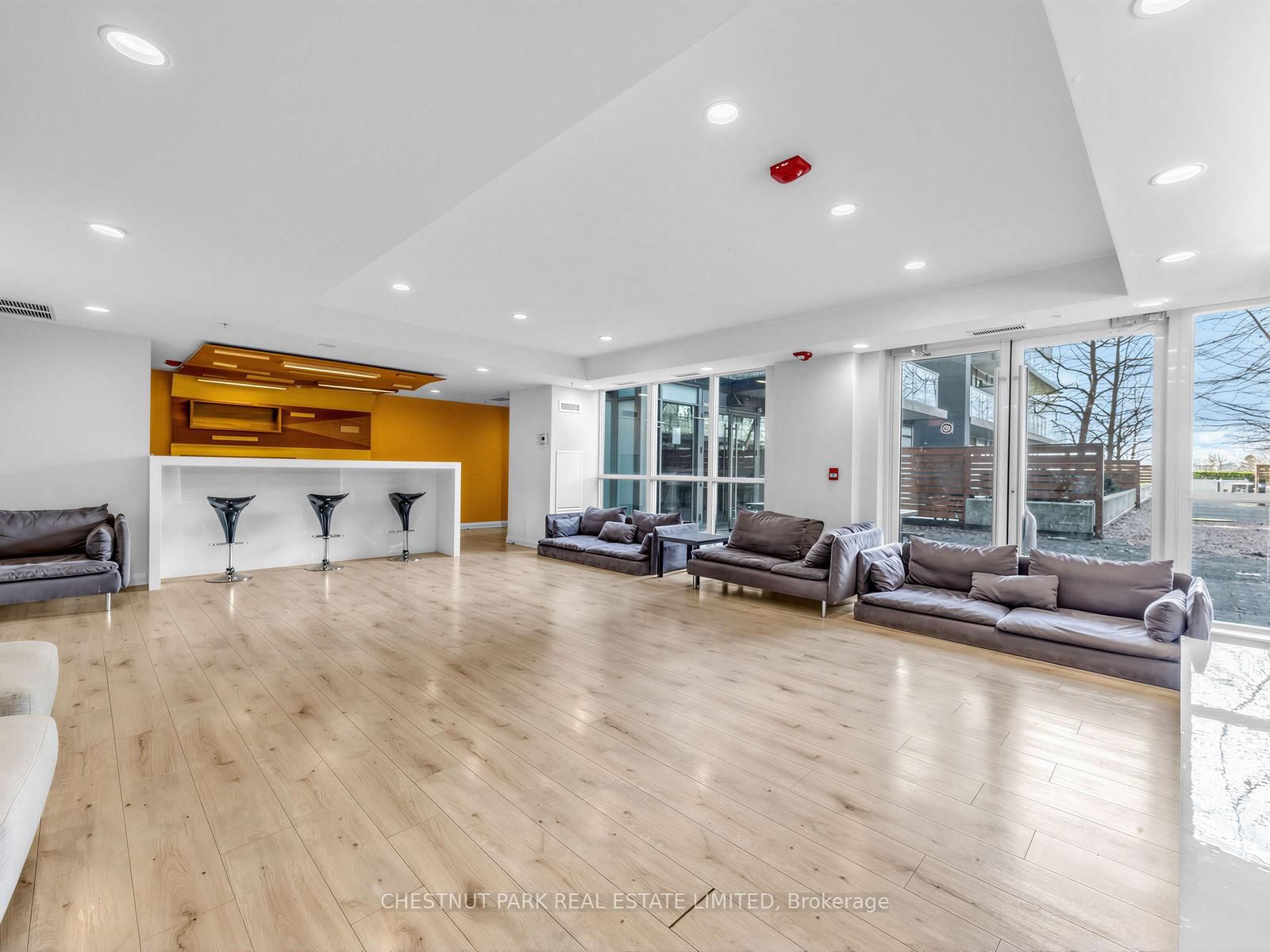 15 James Finlay Way, Unit 613 - Photo 26