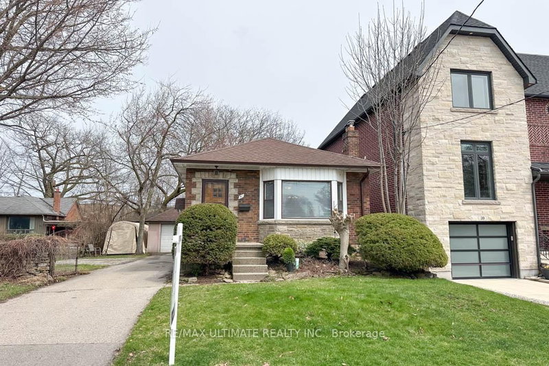 41 Thirty Third St, Toronto, M8W 3H2 | Image 2