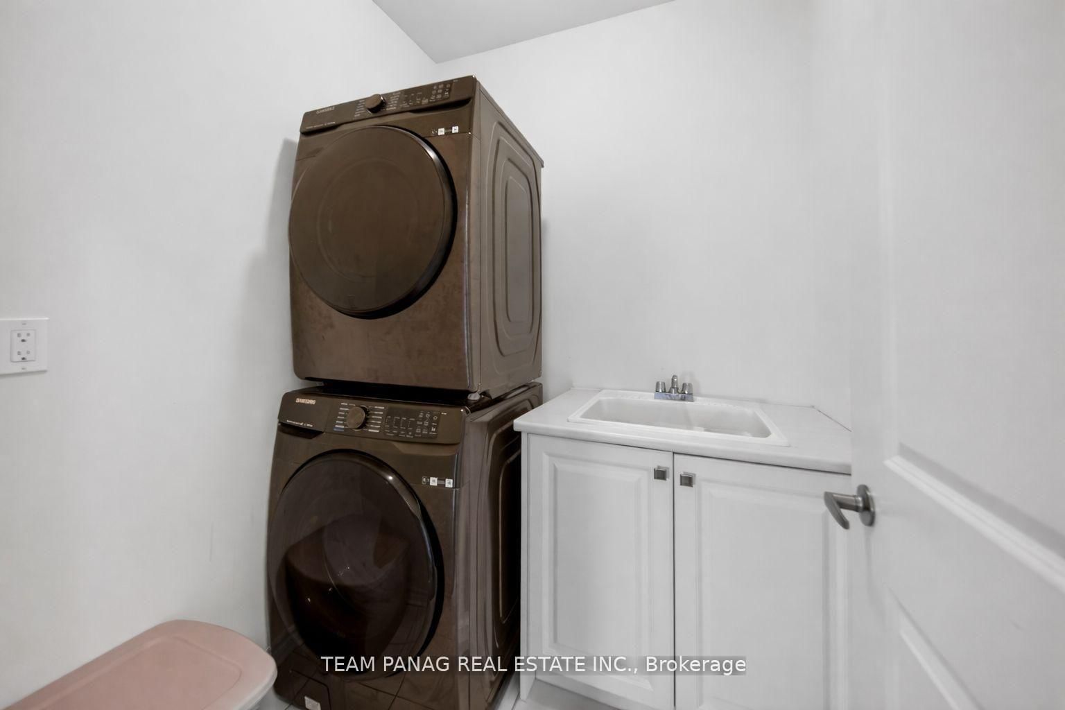 Detached House for sale at 119 Petch Avenue, Caledon, Ontario, L7C 1Z9 - Rural Caledon - MLS: W13007200