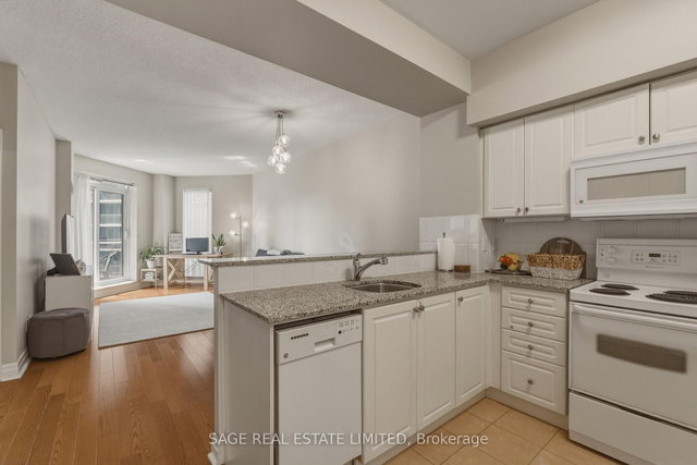 510 - 2119 Lakeshore Boulevard W