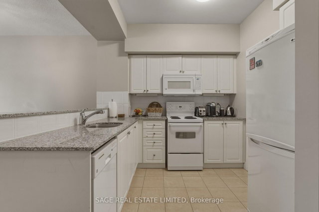 510 - 2119 Lakeshore Boulevard W