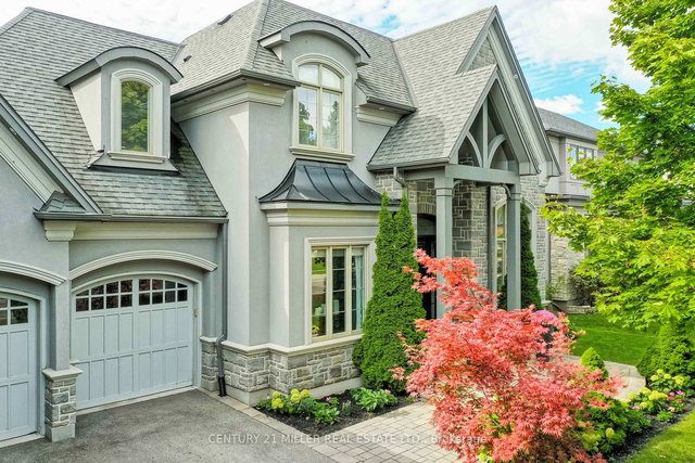 594 Maplehurst Avenue