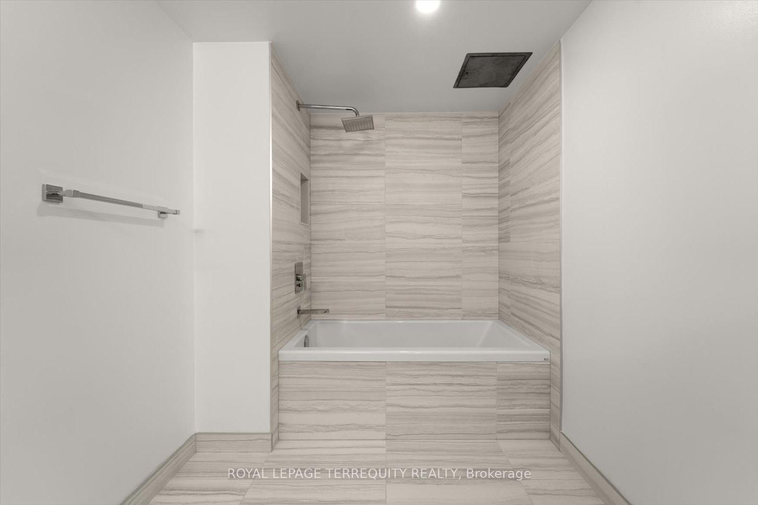 160 Kingsway Crescent, Unit 213 - Photo 15