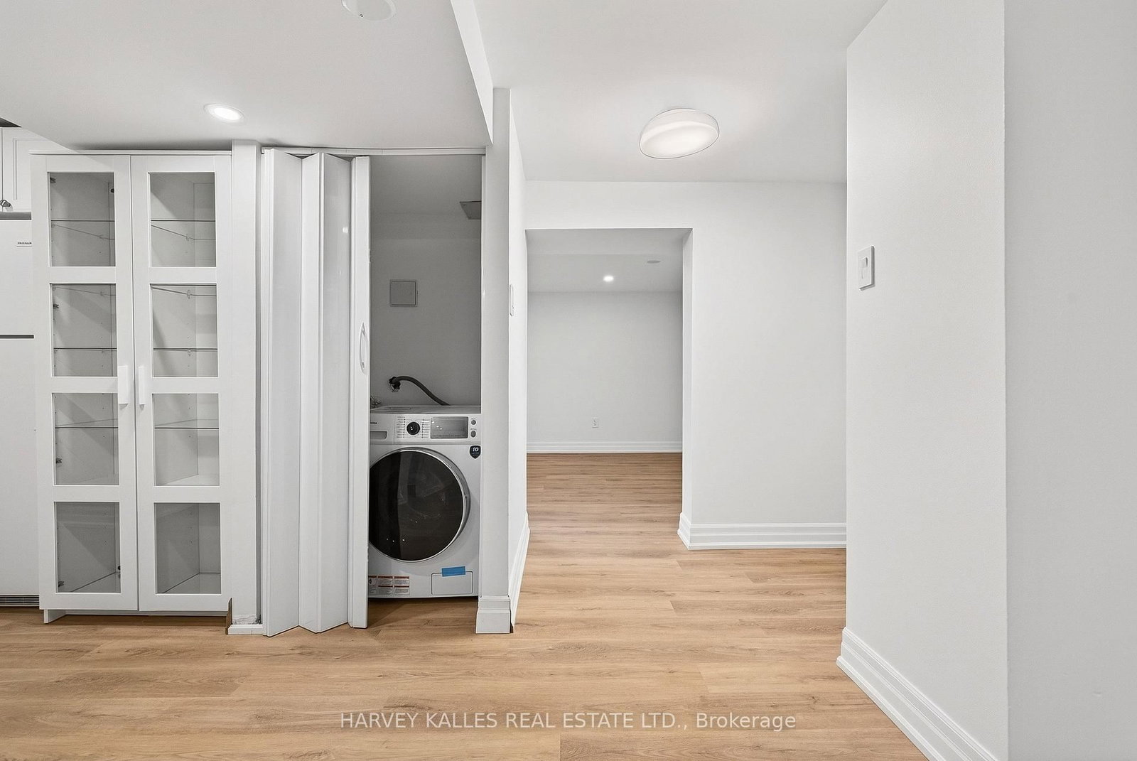 67 Robinglade Drive, Unit Basement - Photo 13