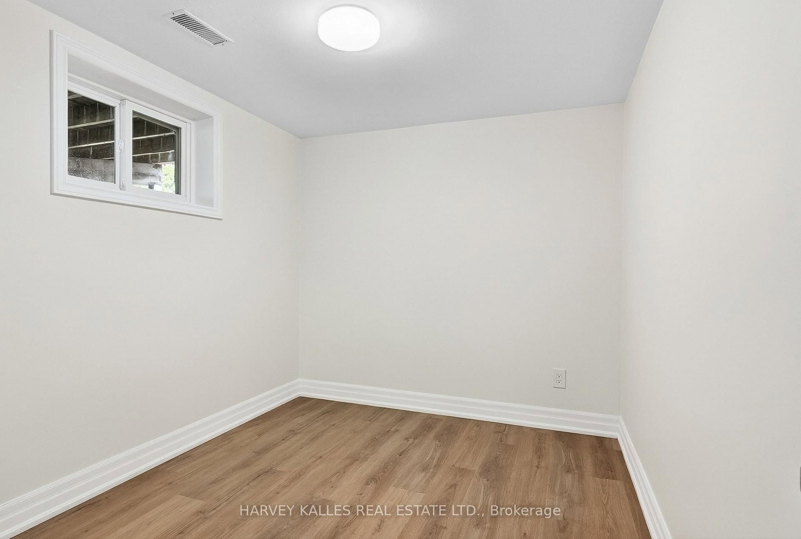 67 Robinglade Drive, Unit Basement - Photo 18