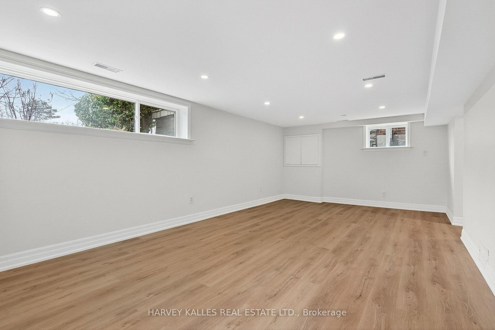 67 Robinglade Drive, Unit Basement - Photo 8