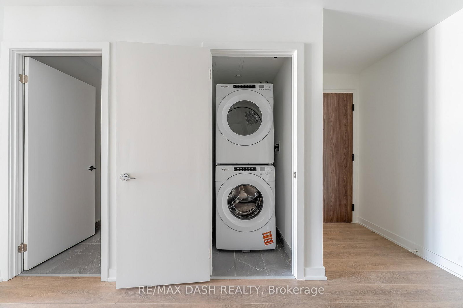 1037 THE QUEENSWAY Avenue, Unit 1001 - Photo 10