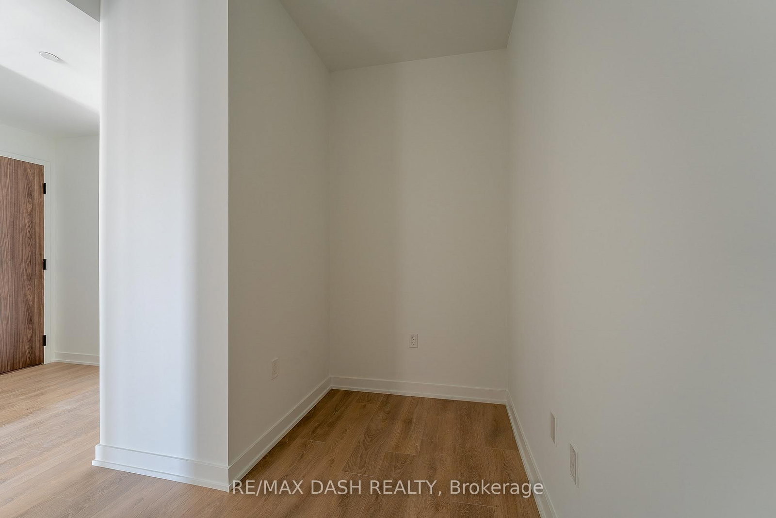 1037 THE QUEENSWAY Avenue, Unit 1001 - Photo 12