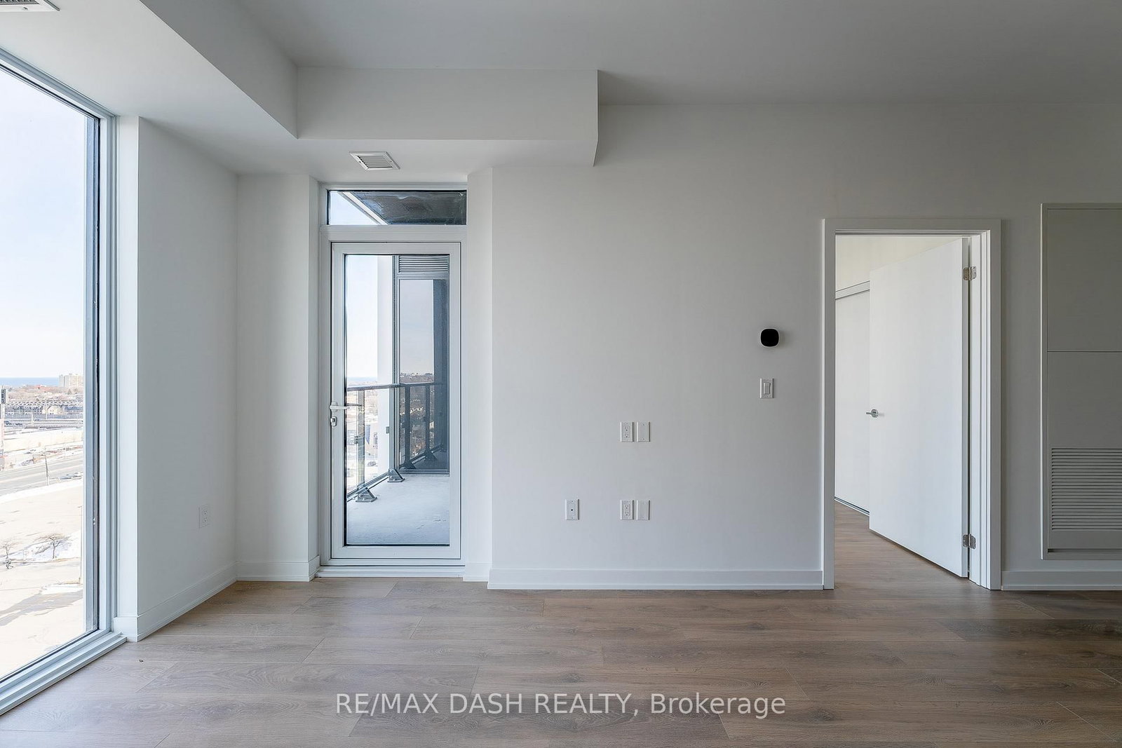 1037 THE QUEENSWAY Avenue, Unit 1001 - Photo 16