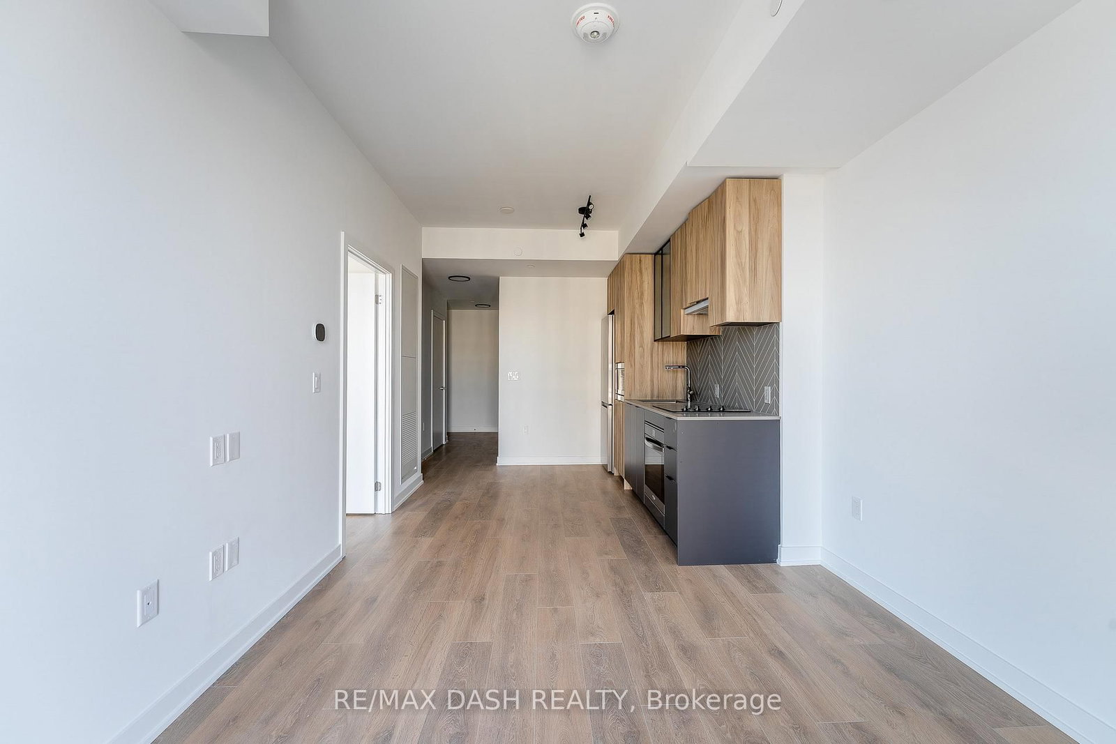 1037 THE QUEENSWAY Avenue, Unit 1001 - Photo 19