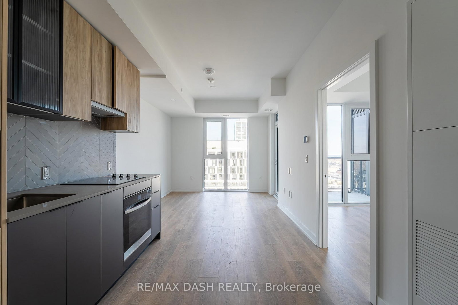 1037 THE QUEENSWAY Avenue, Unit 1001 - Photo 7