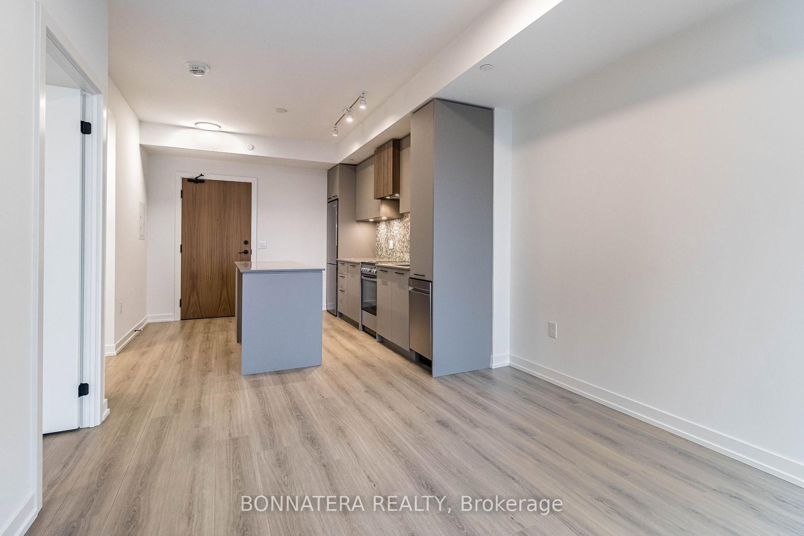 10 Lagerfeld Drive, Unit 414 - Photo 12