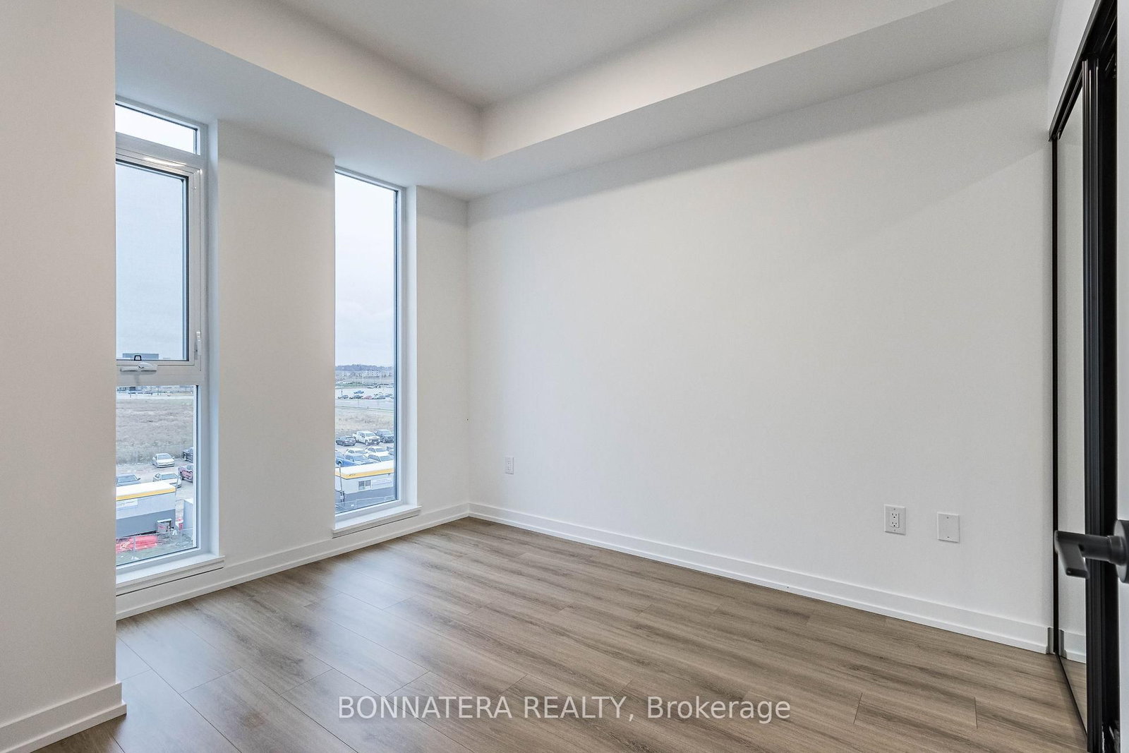 10 Lagerfeld Drive, Unit 414 - Photo 15