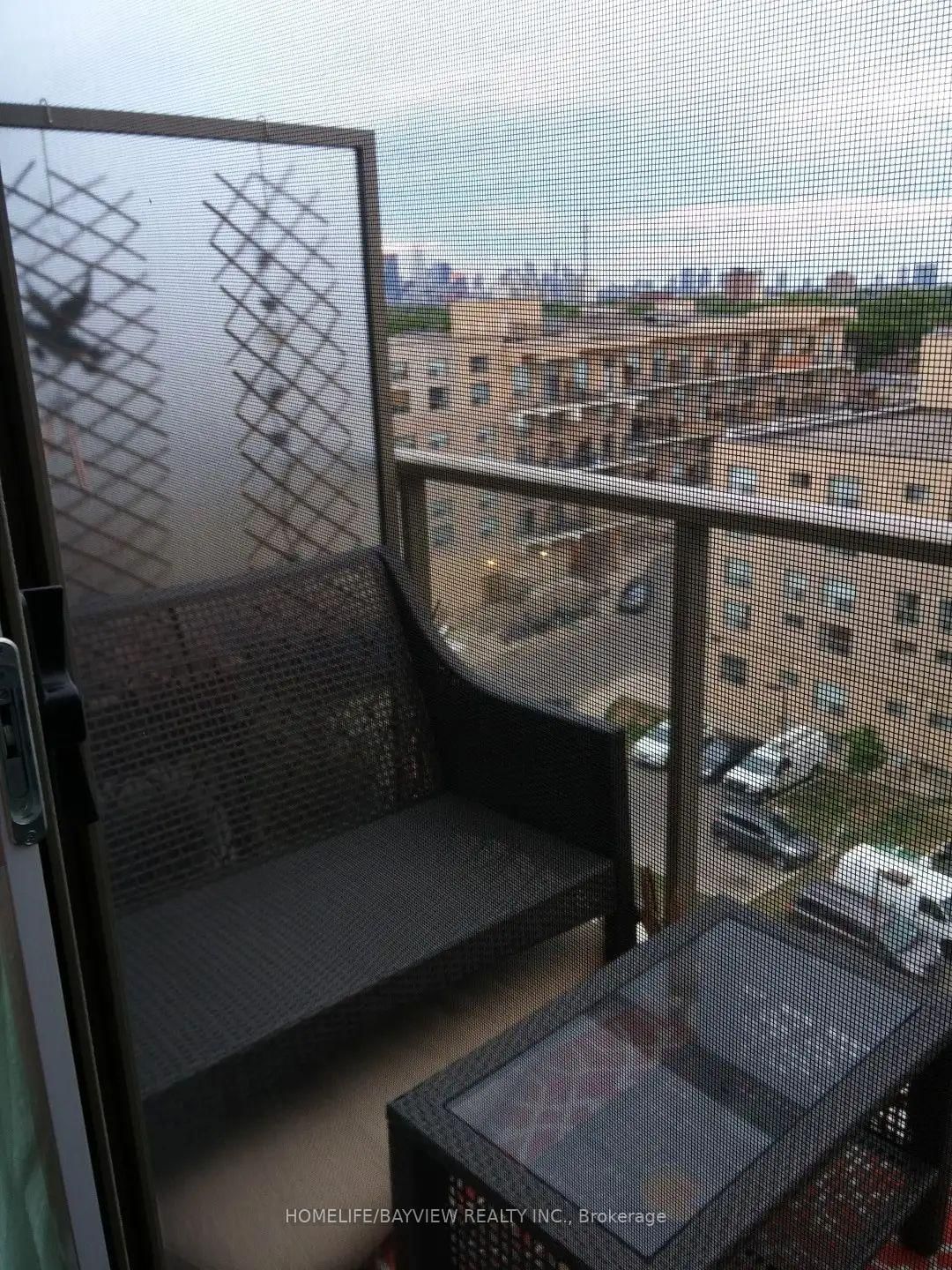 816 Lansdowne Avenue, Unit 810 - Photo 6