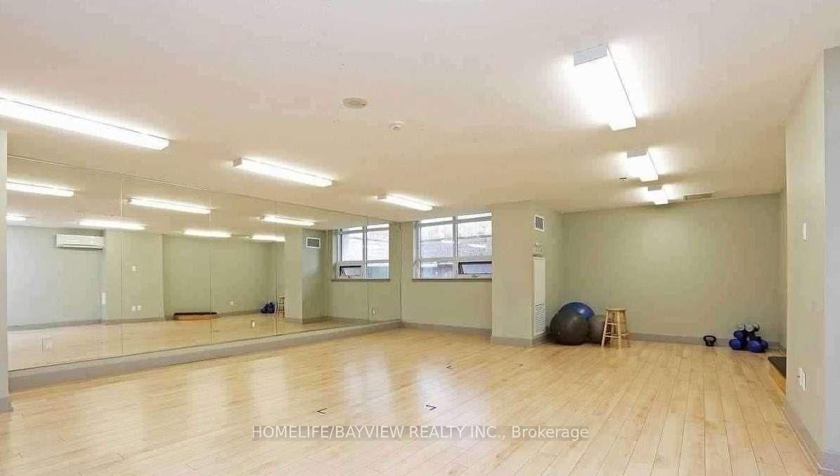 816 Lansdowne Avenue, Unit 810 - Photo 9