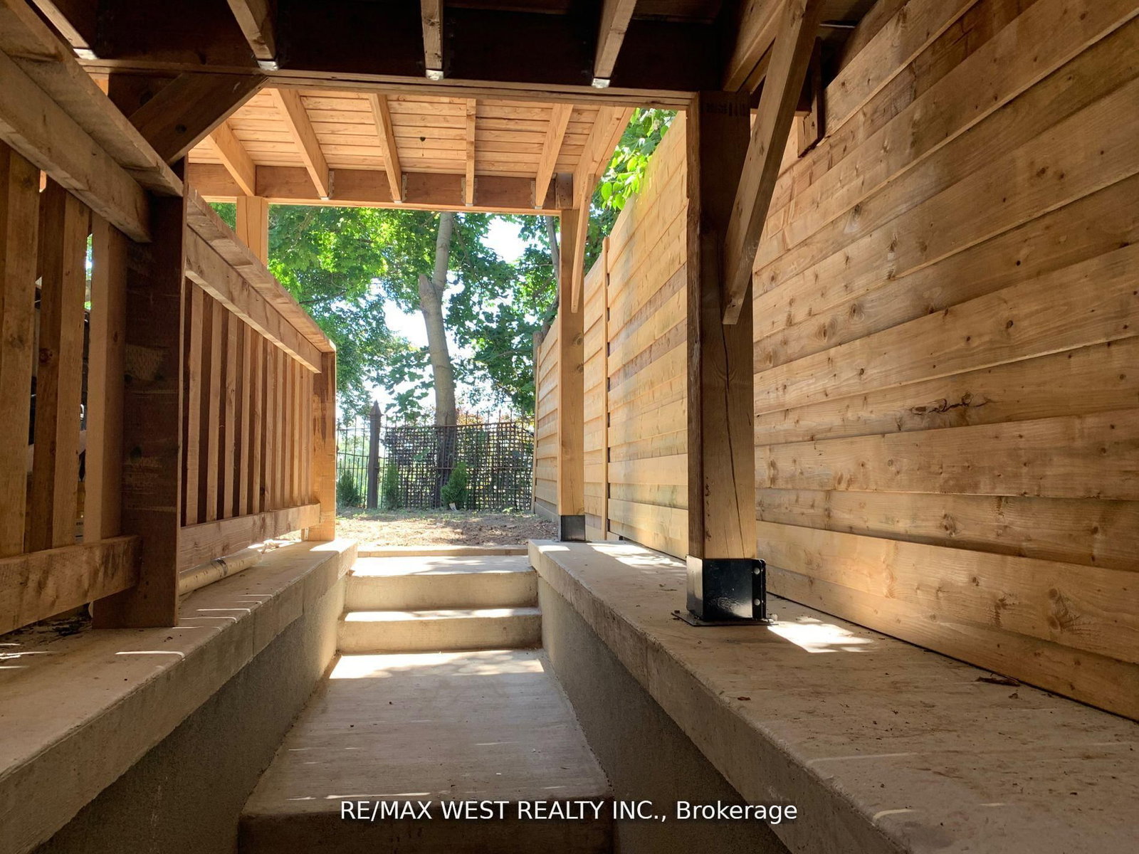 Semi-Detached House for lease at Lower-1495 King Street, Toronto, Ontario, M6K 1J4 - South Parkdale - MLS: W13007630