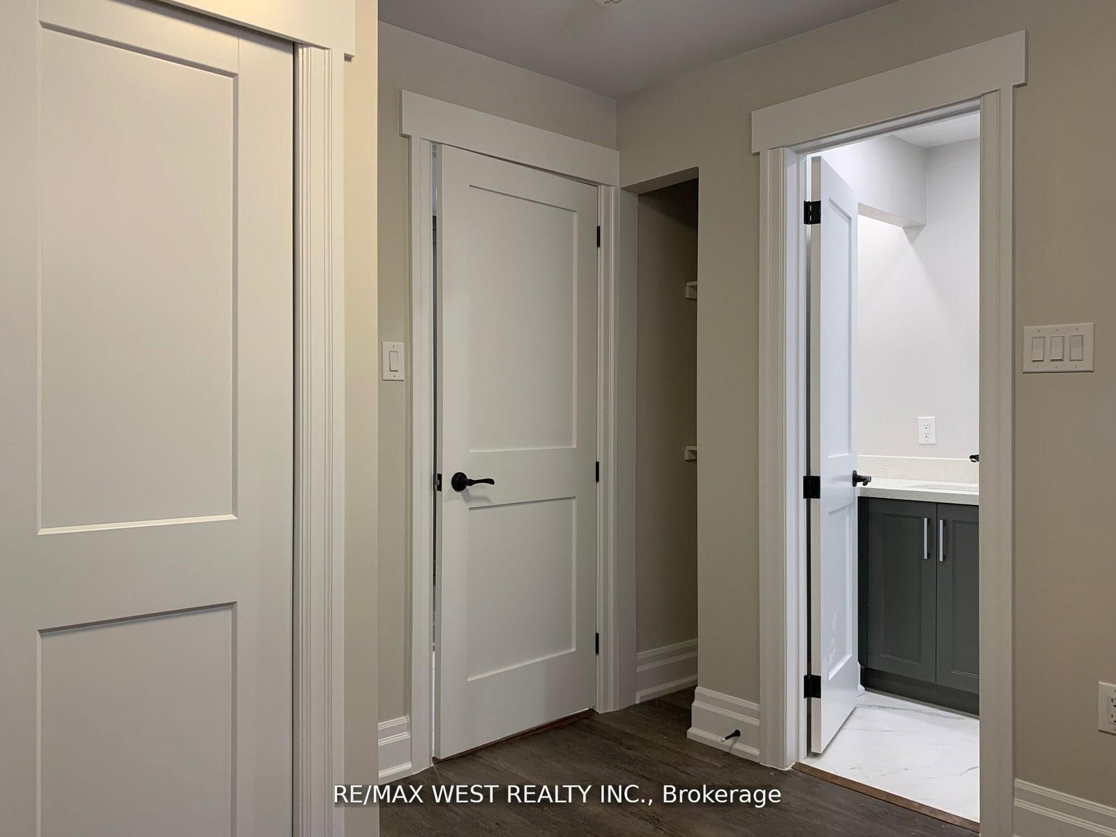 Semi-Detached House for lease at Lower-1495 King Street, Toronto, Ontario, M6K 1J4 - South Parkdale - MLS: W13007630