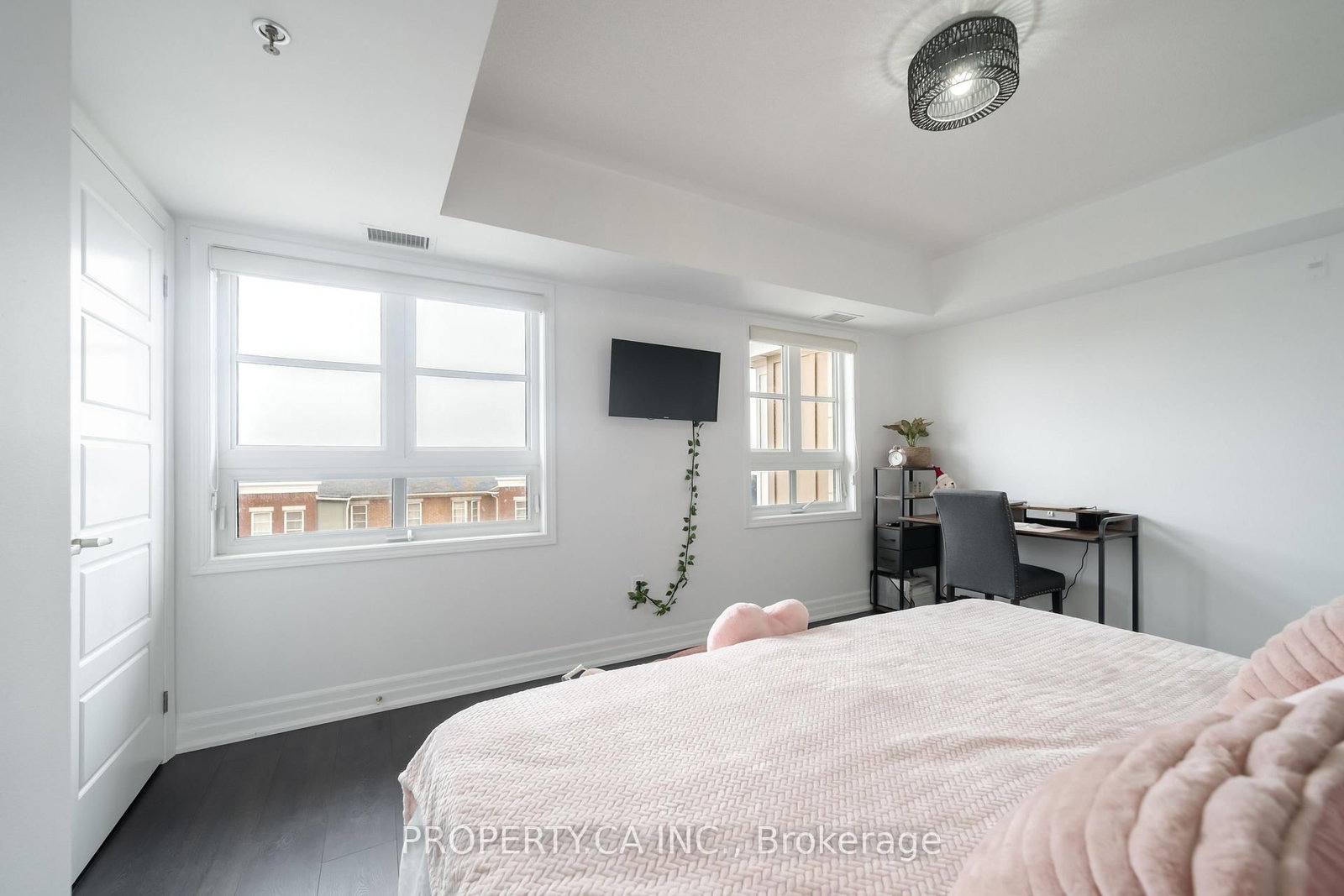 70 Baycliffe Crescent, Unit 412 - Photo 16