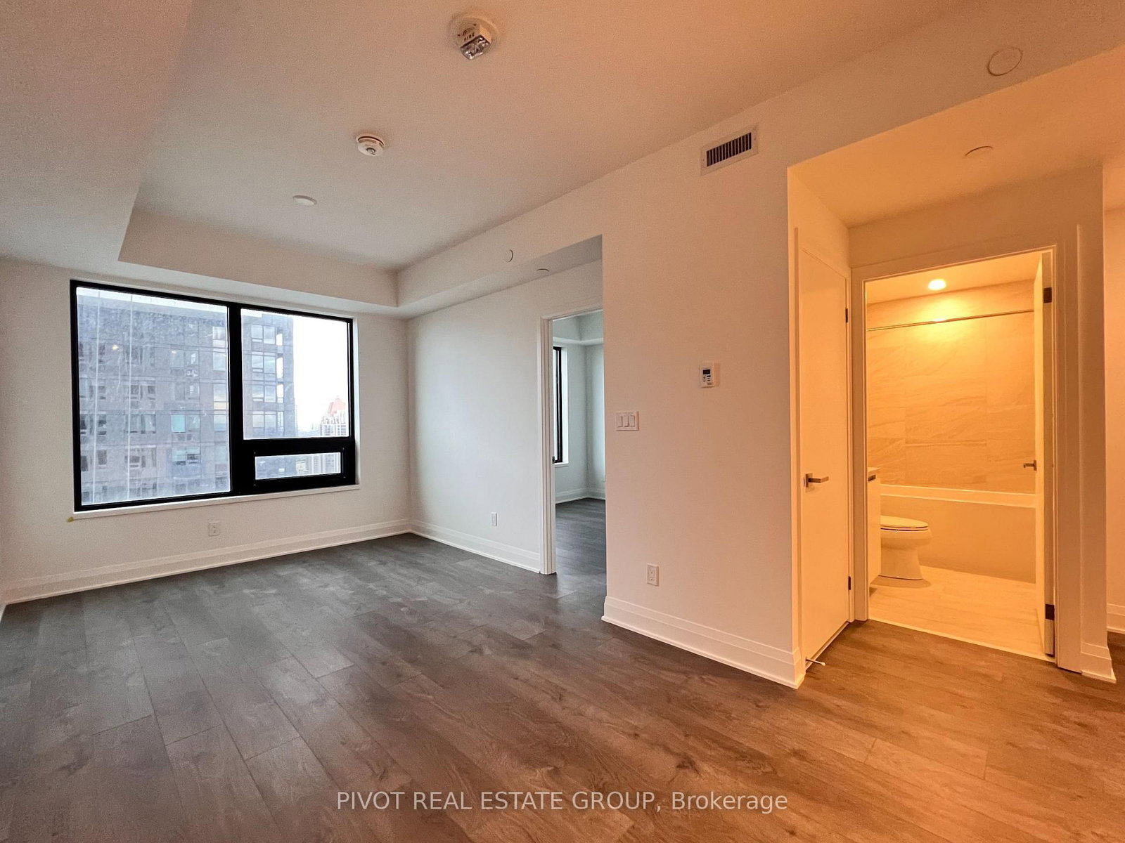 2 Erskine Road, Unit 2706 - Photo 7